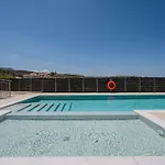 فيلة 3as 3bd Villa, Heated Pool, Sauna & Gym ريثيمنو