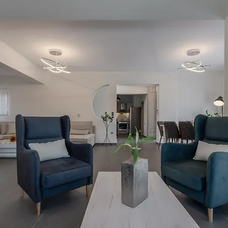 3as 3bd Villa, Heated Pool, Sauna & Gym
