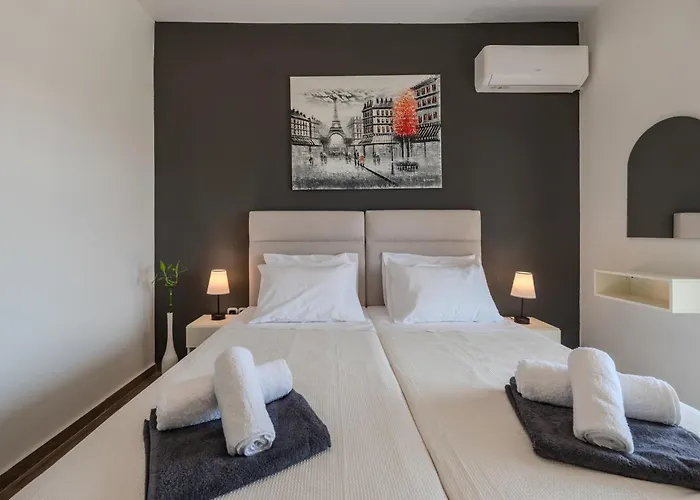 3as 3 Bedroom Ретимно