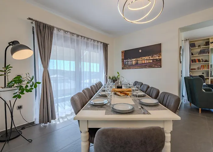 Villa 3As 3Bd Villa, Heated Pool, Sauna & Gym