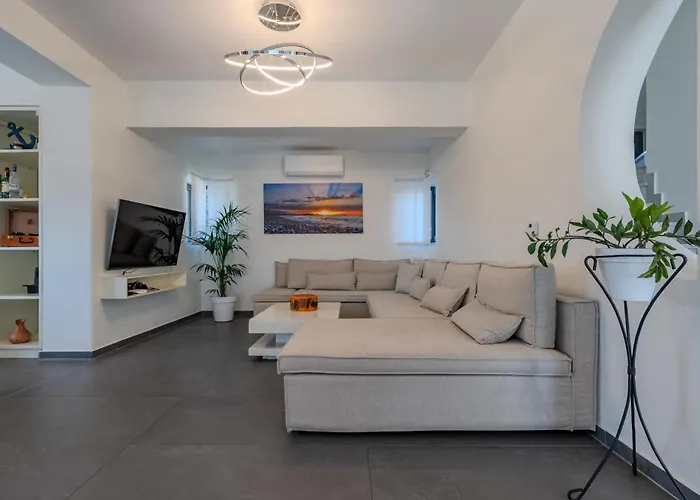 Villa 3As 3Bd Villa, Heated Pool, Sauna & Gym Rethymno