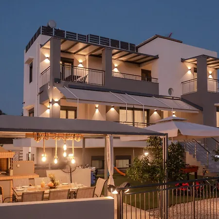 Вілла 3as 3bd Villa, Heated Pool, Sauna & Gym *