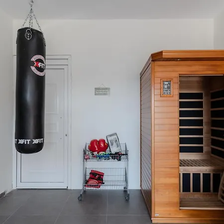 3as 3bd Villa, Heated Pool, Sauna & Gym